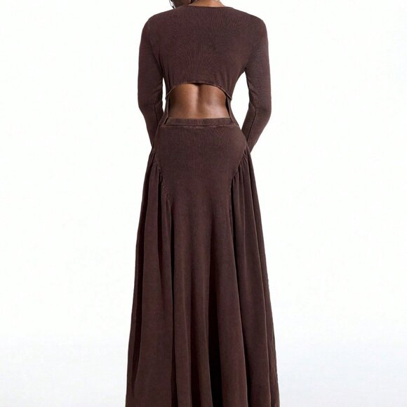 Brown Elegant Women's Round Neck Long Sleeve Pleated Casual Dress - Picture 2 of 5